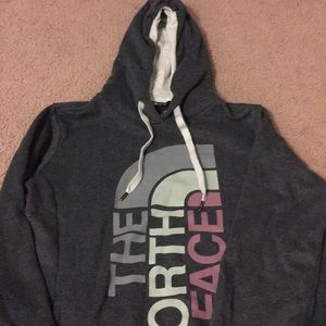 North Face Hoodie in EXCELLENT condition
